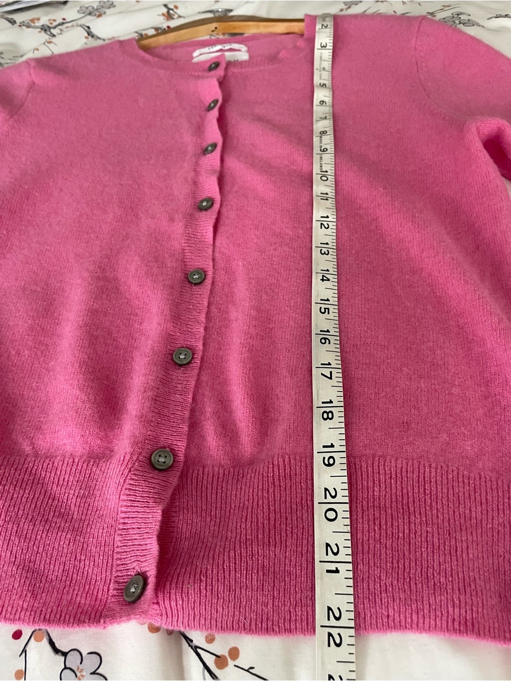 Hudson North Cashmere Crewneck Button-Front Sweater - Pink Size S/M - Picture 10 of 11